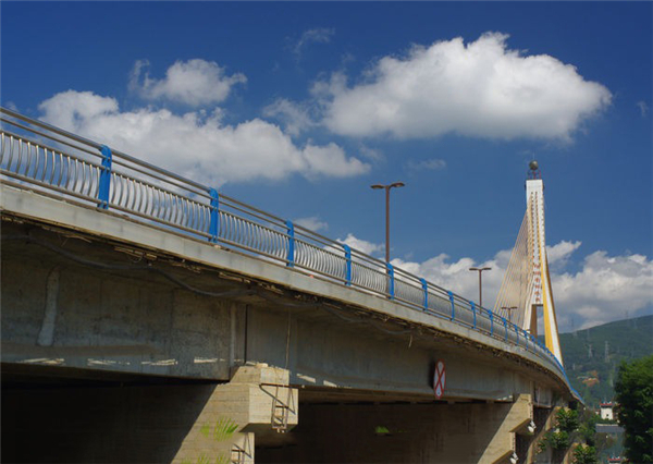 日喀则304不锈钢桥梁护栏：安全、耐用与美观的完美结合